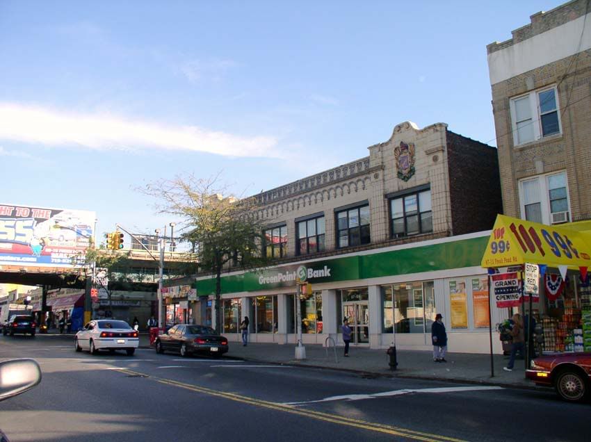 Old Picture trolley on Myrtle Ave.